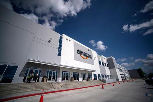 美國亞馬遜物流延誤預警信號：美國2州山火蔓延，11州接到火災警示